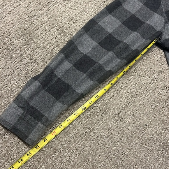 True Grit Gray Plaid Flannel Button Down XL - Picture 10 of 11